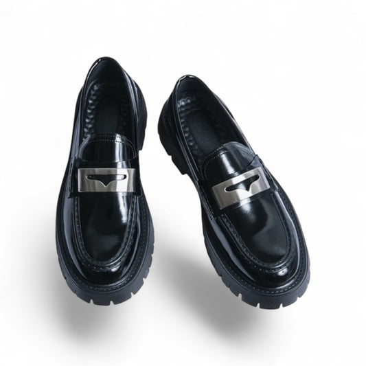 THE SIGNATURE CHUNKY LOAFER